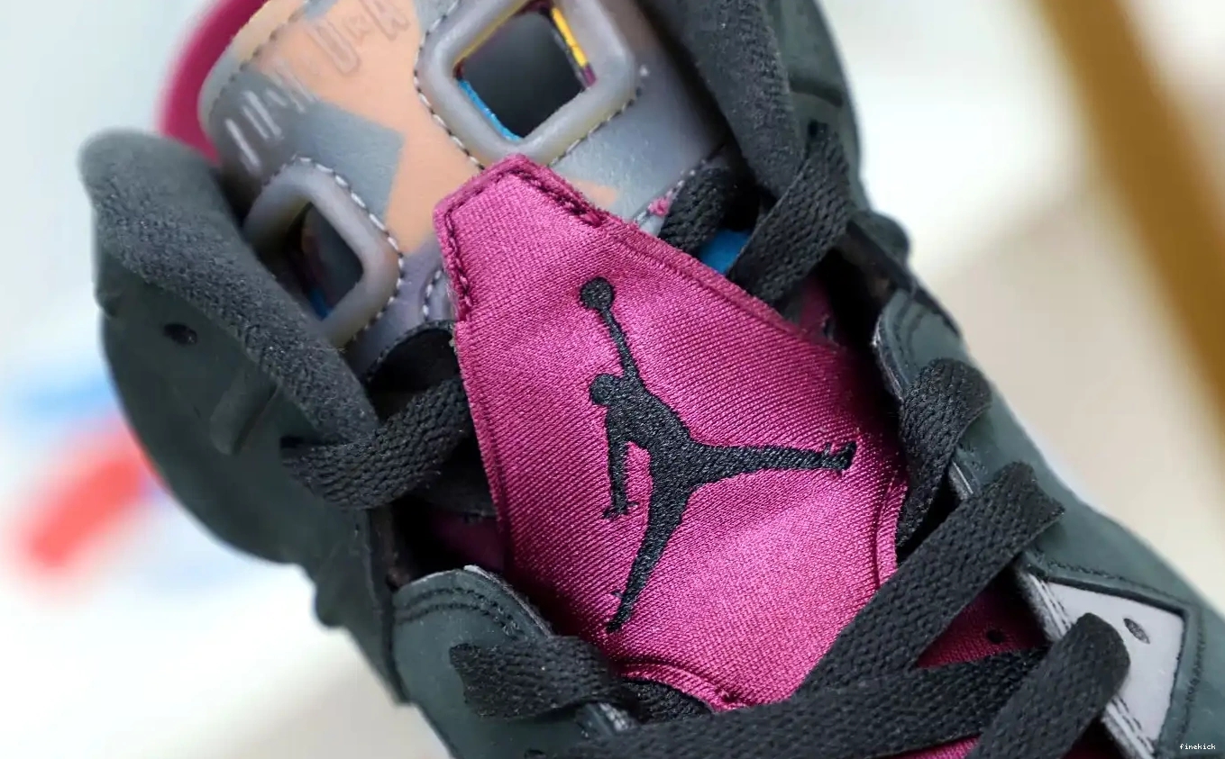 6 AIR BORDEAUX RETRO JORDAN 0525